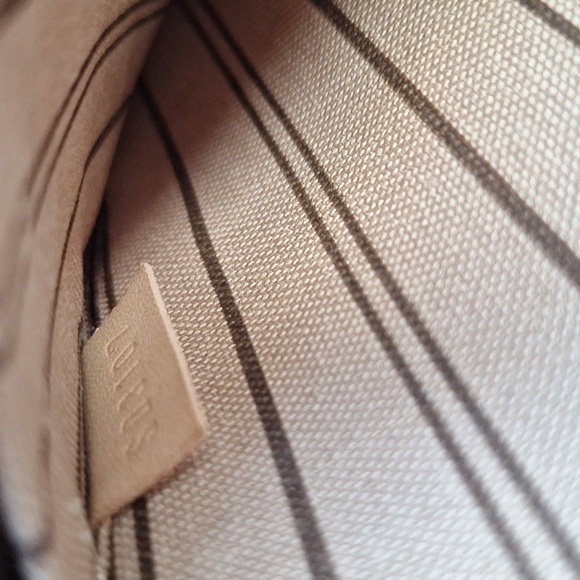 Louis Vuitton Brown and Gold Monogram Clutch - Picture 11 of 11